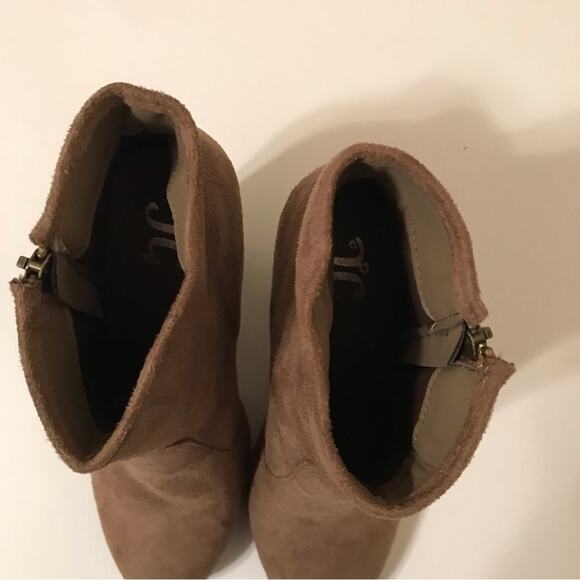 GC Shoes Heeled Booties - Picture 7 of 8